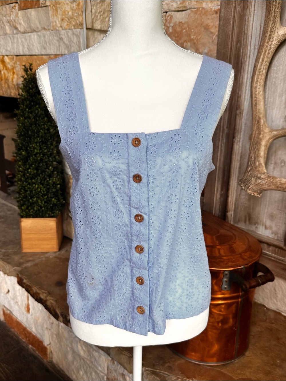 The Shirt by Rochelle Behrens Light Blue Embroidered Button-Down Shirt